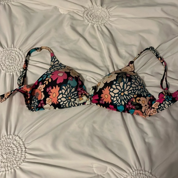 Sun dazed bikini top - Picture 1 of 4